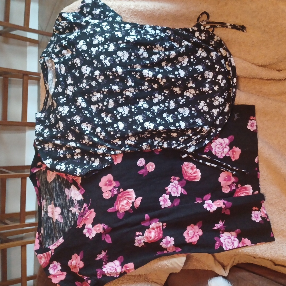 2 pack Pink Tshirts